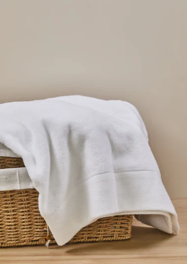 Toalla Hotelera de Mano Zafira (45 cm x 70 cm)